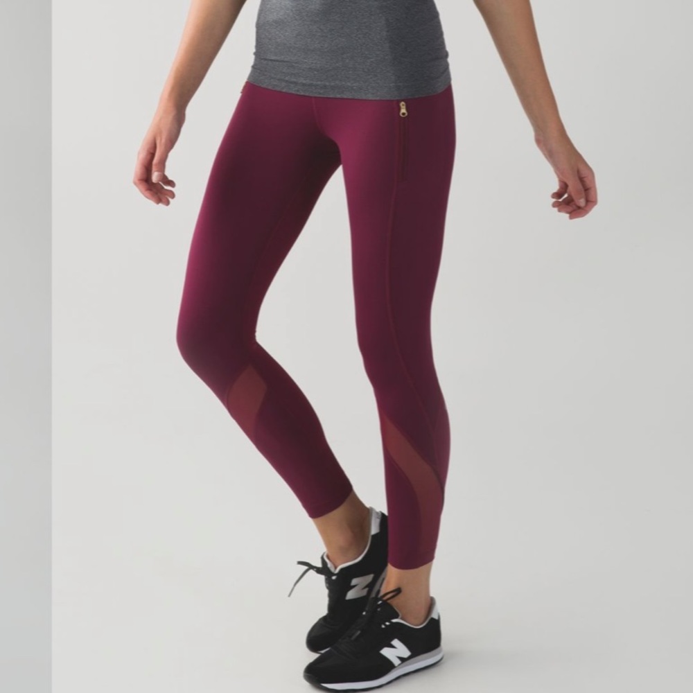 Lululemon Dashing Purple Inspire Tight II Mesh SIZE 8